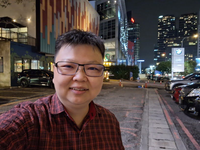 Wide Selfie Camera - Night