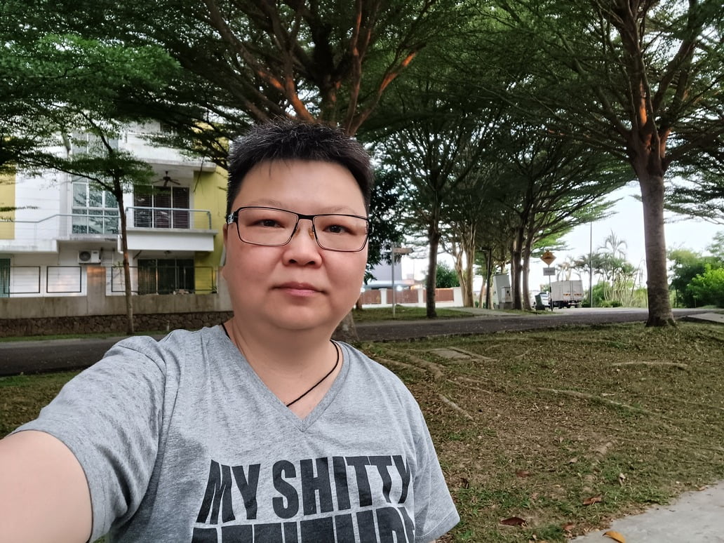 Ultra-Wide Selfie Camera