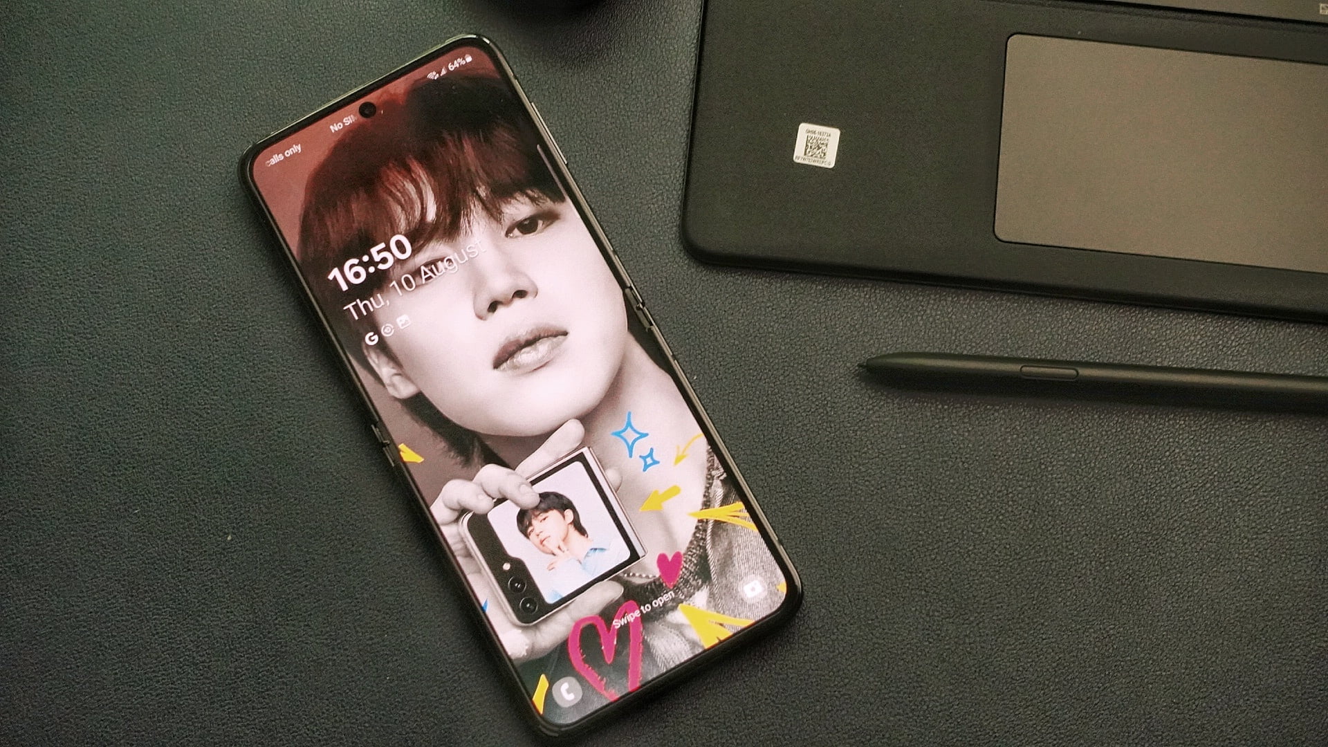 Our Deeper Review of the Galaxy Z Flip 5 Phone