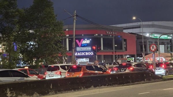 S24 Ultra at Night