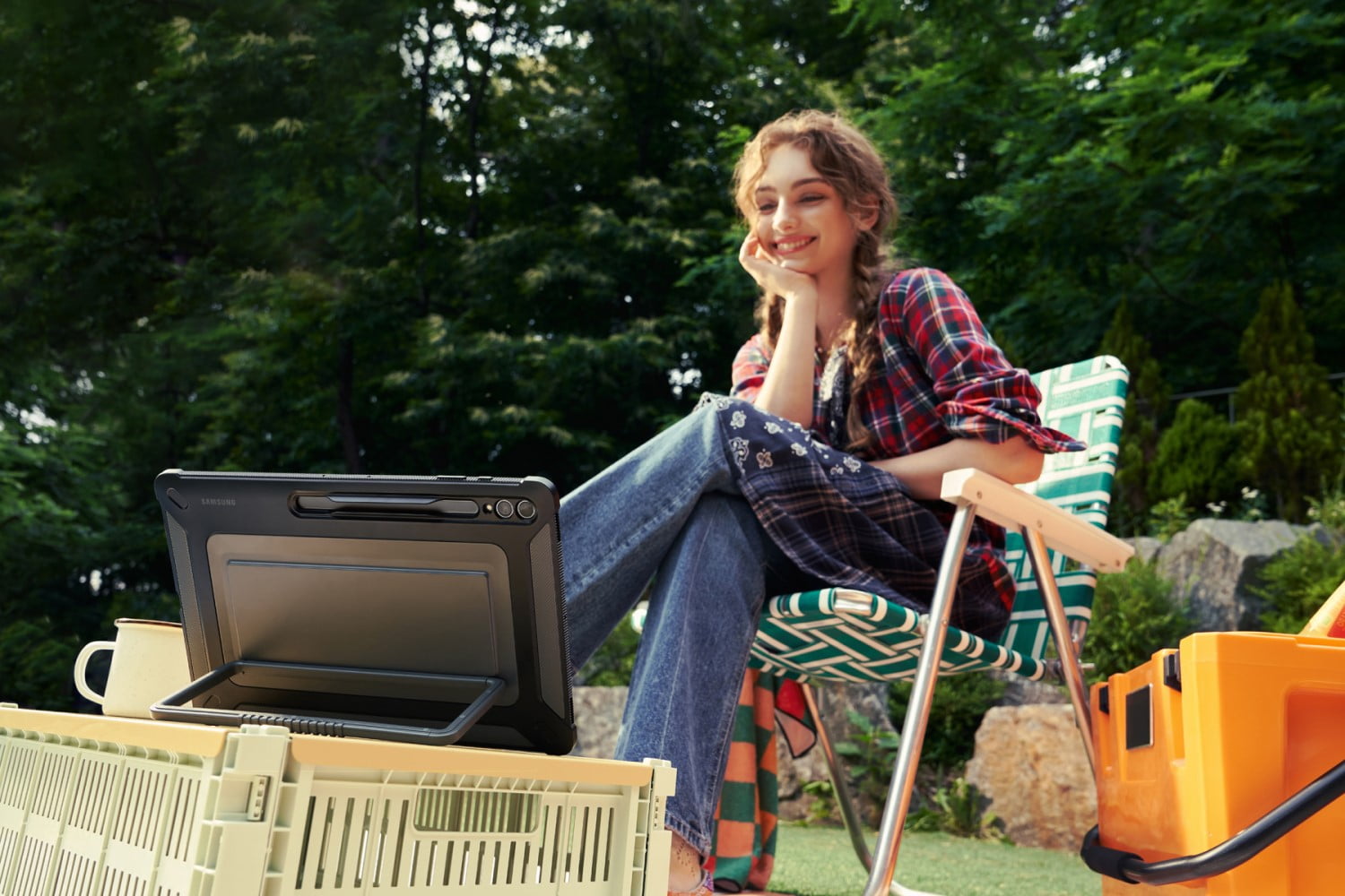 Sunny Days and Seamless Planning: How Galaxy Tab S9 Enhances Your Summer Getaway